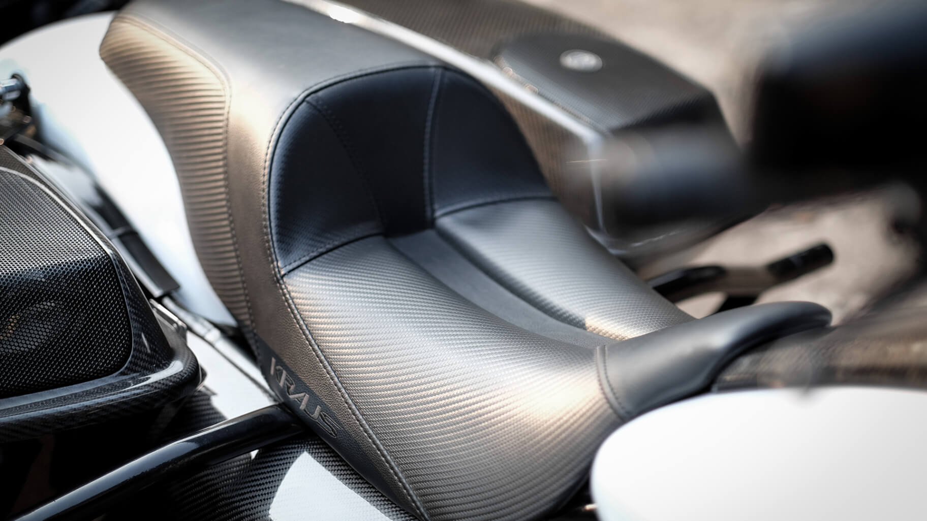 Kraus Moto Update V-Twin Seat for Performance 